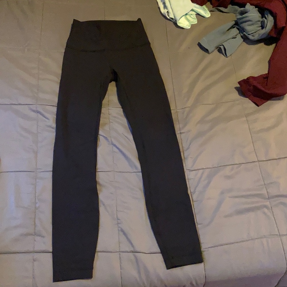 Lululemon Black Wunder Under Leggings
